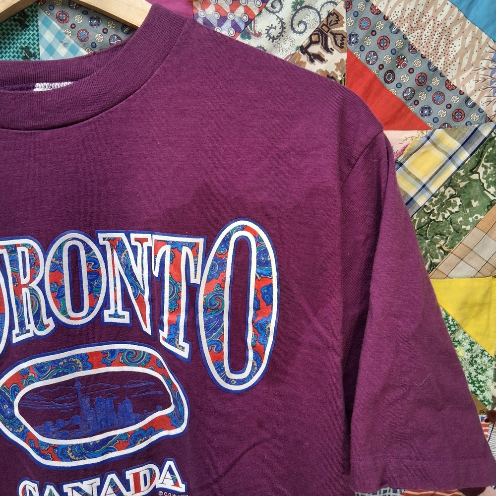 * Vintage 1993 Waves Toronto Canada Tee Shirt Size Medium Purple Single Stitch - Picture 4 of 14
